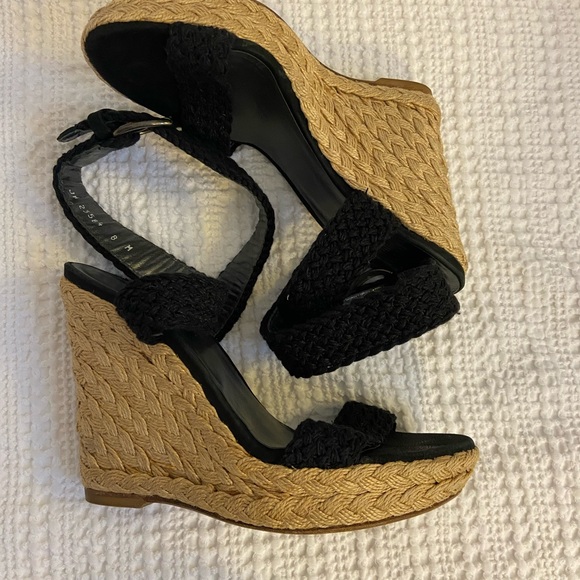 Stuart Weitzman size 8 Black and natural rafia woven wedges - Picture 2 of 7